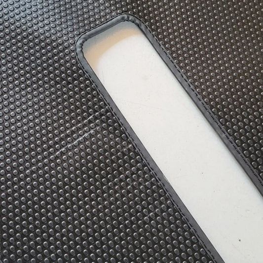 TAPIS HABITACLE NOIRE CAOUTCHOUC T5->T6.1 MULTIVAN 4 RAILS